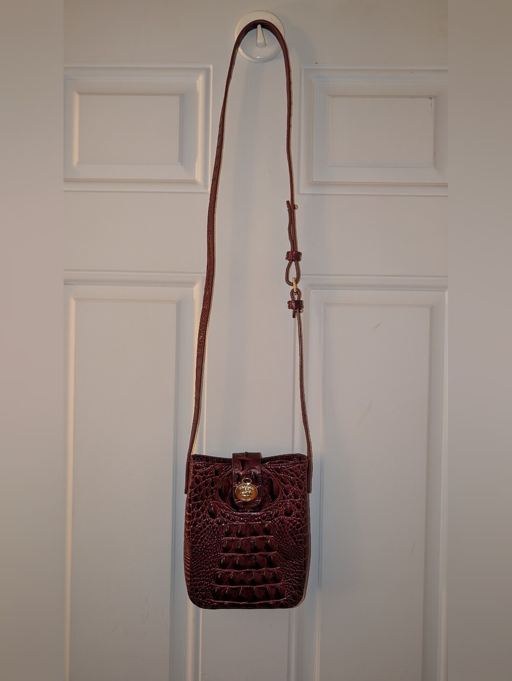 Brahmin Melbourne Marley Crossbody Maroon EUC